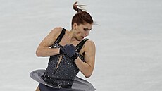 Eli�ka B�ezinová z �eské republiky sout�í v krátkém programu �en b�hem...