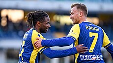 Antonín Barák slaví gól proti Udine se spolulhrá�em Adrienem Tamezem (Hellas...