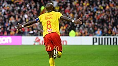 Seko Fofana (Lens) slaví branku proti Bordeaux.