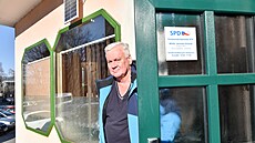 Poslanec Jaroslav Dvo�ák (SPD) ve své kancelá�i ve Vala�ském Mezi�í�í (únor...