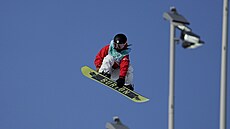 Japonská snowboardistka Reira Iwabuiová ve finále olympijské soute v Big...