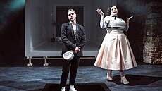 Oskar Hes a Nata�a Bedná�ová v p�edstavení D�jiny násilí