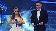 Patricia Janečková a moderátor Leoš Mareš ve finále Talentmanie (5. prosince...