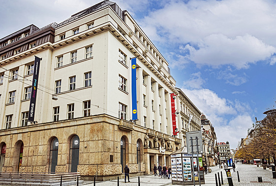 V pra�ské ulici Na P�íkop� v polovin� roku otev�e �et�zec Lidl. (21. února 2022)