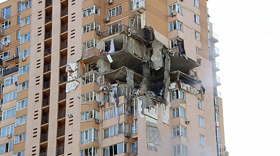 Ruská raketa zasáhla v Kyjevě obytný dům (26. 2. 2022)