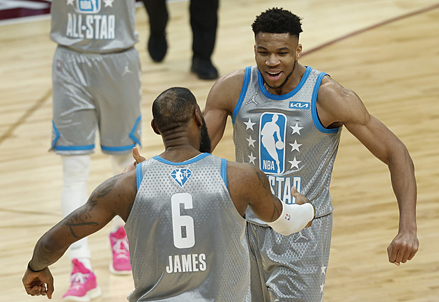 Utkání hvězd basketbalové NBA se vrátí k formátu Východ vs. Západ