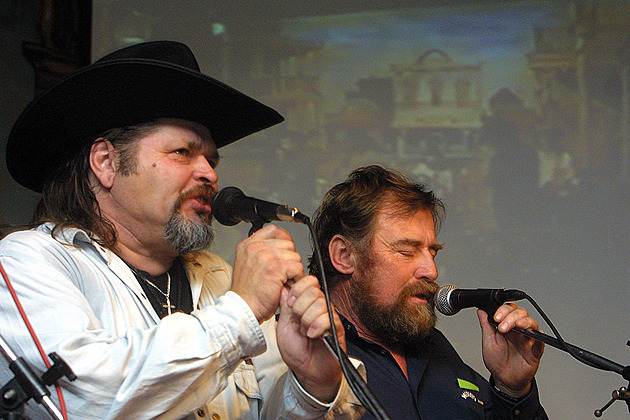 Country kapela Dlová koule oslavila 30 let od svého zaloení v...