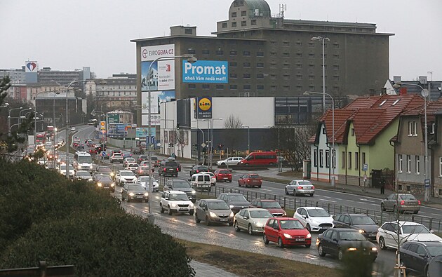 Prtahem Olomouce projede podle posledních mení denn tém tyicet tisíc...