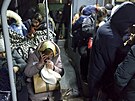 Evakuace civilist z Doncku (18. února 2022)