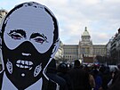 Desítky tisíc lidí protestují na Václavském námstí v Praze proti ruské agresi...