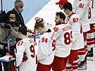 Rutí hokejisté Vadim ipaov (87), Nikita Nstrov (89), Kirill Semjonov (94)...