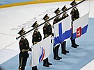 ínská armádní eta na hokejovém ceremoniálu bezprostedn po dohrání finále s...