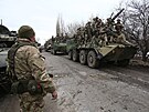 Ukrajintí vojáci se chystají odrazit útok v ukrajinské Luganské oblasti. (24....