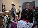 Lou�en� ve�ejnosti se zesnul�m biskupem ostravsko-opavsk� diec�ze Franti�kem...