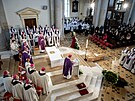 Rozlouení s biskupem Frantikem Lobkowiczem v katedrále Boského Spasitele v...