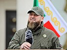eenský lídr Ramzan Kadyrov promlouvá ke svým vojákm ped jejich zapojením do...