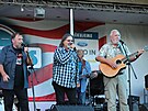 Vystoupen� D�lov� koule na Friends Festu v Pardubic�ch, na sn�mku zleva...