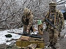 Ukrajintí vojáci u Charkova na Ukrajin. (26. února 2022)
