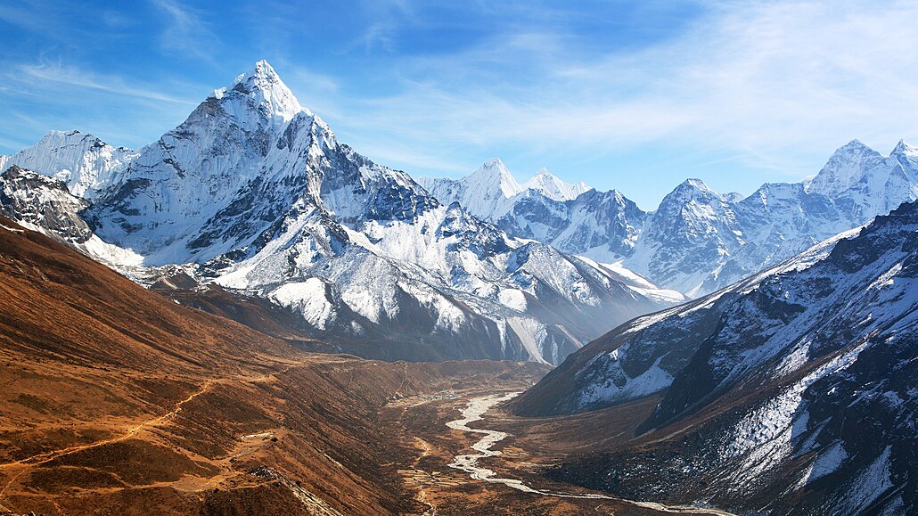 Do Himálaje jsme jezdili po zemi, íká slavný cestovatel Petr Schnabl