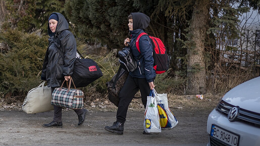 Uprchlíci ve mst Uhorod. (27. února 2022)