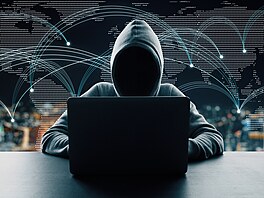 Ukrajina je i pod kybernetickým útokem