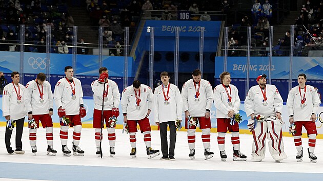 Zklamaní rutí hokejisté se stíbrnými medailemi po prohraném olympijském finále