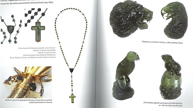 V knize jsou ukázky šperků vyrobených z vltavínů.