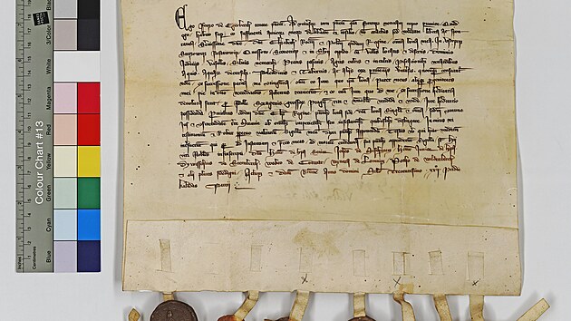 Listina o prodeji majetku ve Zlíně královně Elišce Rejčce nese datum 28. února 1322. Existují dvě listiny se stejným obsahem, ale na jedné jsou uvedeni také svědci, konkrétně sedm šlechticů i s pečetěmi.