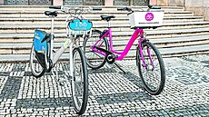 �patn� zaparkovaná kola mají �tvát Pra�any mén�.