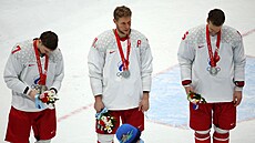 Zklamaní ruští hokejisté. Zleva Sergej Tělegin, Sergej Andronov a Pavel... | na serveru Lidovky.cz | aktuální zprávy