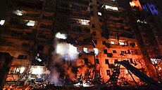 Obytný dm v Kyjev po raketovém útoku. (25. února 2022)