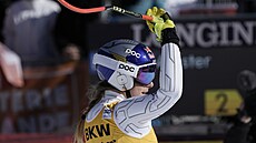Ester Ledecká po dojezdu druhého sjezdu v Crans Montan�.