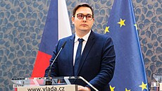 Ministr zahraničí Jan Lipavský na tiskové konferenci po mimořádném jednání... | na serveru Lidovky.cz | aktuální zprávy