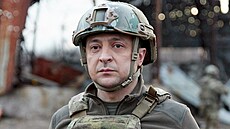Ukrajinský prezident Volodymyr Zelenskyj na bojových pozicích ukrajinské armády...