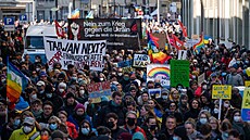 Demonstrace v Bernu na podporu Ukrajiny bhem ruské invaze (26. února 2022)