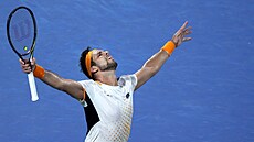 Ji�í Veselý se raduje z postupu do finále turnaje v Dubaji.