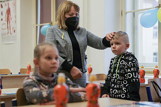 Na 1. slovanském gymnáziu v Praze zaala fungovat jednotídka pro uprchlíky z...