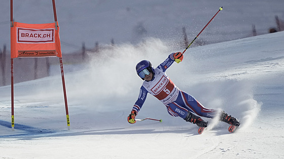 Tessa Worleyová v obím slalomu v Lenzerheide.