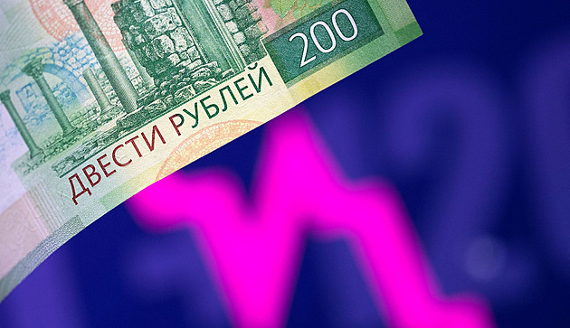 Ruská ekonomika se hroutí, už není pochyb, ukazují nová statistická data