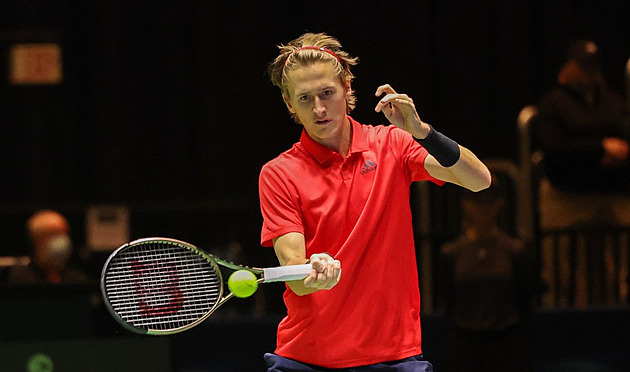 Korda má za sebou úspěšný debut v Monte Carlu, teď ho čeká Alcaraz