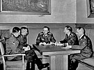 Mezi autory Operace Himmler byl (zprava) Heinrich Müller, Reinhard Heydrich a...