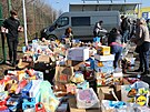 Z st nad Labem vyrazil konvoj zhruba dvaceti dodvek s humanitrn pomoc pro...