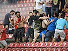 Násilnosti fanouk pi utkání mexické fotbalové ligy mezi Querétarem a Atlasem.