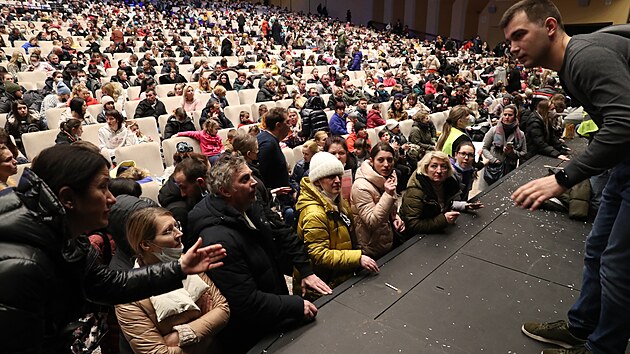 Uprchlci z Ukrajiny jsou pijmni v Kongresovm centru v Praze. (4. bezna 2022)