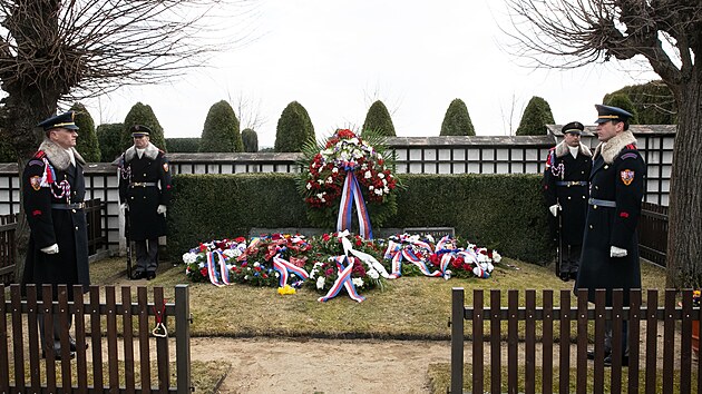 Pietni akt v Lnech k 172.vyro narozeni prezidenta Tomae Garriga Masaryka. (7.3.2022)