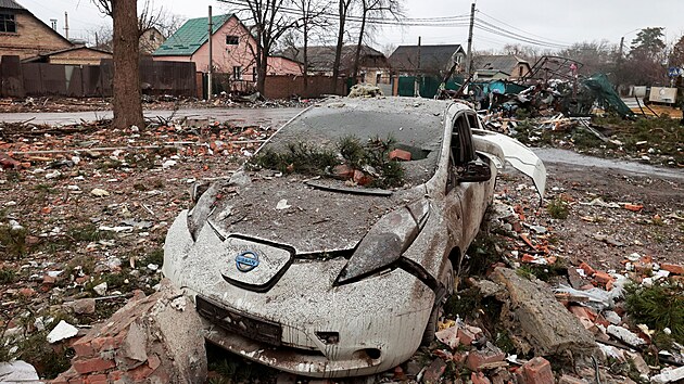 Pedmst Kyjeva Irpi po ruskm ostelovn. Neptelsk armda se pibliuje k ukrajinsk metropoli. (2. bezna 2022)