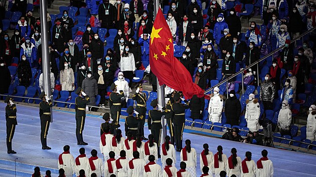 Momentka ze zahájení paralympijských her v Pekingu.