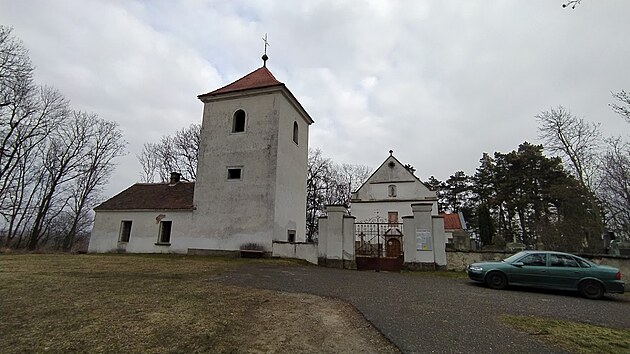 Poutn kostel sv. Vclava na Chloumku na Krlovhradecku