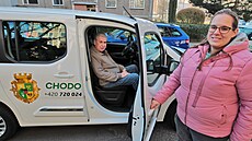 Chodovský expres za�al vozit seniory k léka�i �i na ú�ady. (3. b�ezna 2022)