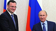 Petr Ne�as a Vladimir Putin na setkání v So�i v roce 2013